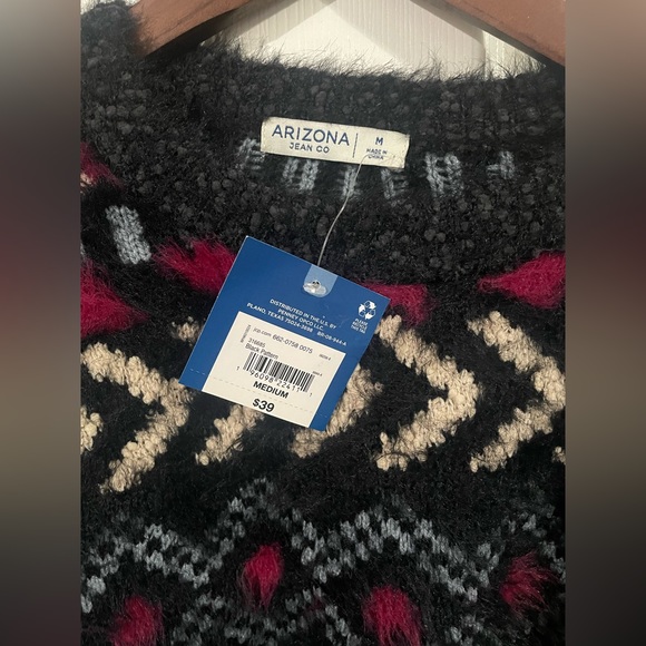 Arizona Jean Co Women’s Cropped Sweater Color Charcoal Geometric Pattern. - Picture 6 of 7